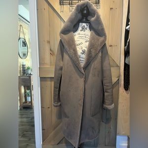 Zara reversible taupe coat in size medium. Mint condition.